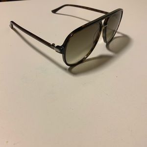 Gucci Aviator Style Sunglasses